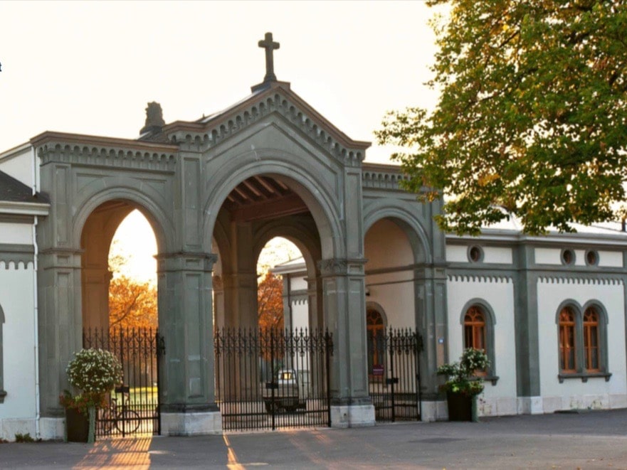 Tag des Friedhofs. Eingangsportal des Basler Hörnli-Friedhof. (Foto: zVg)