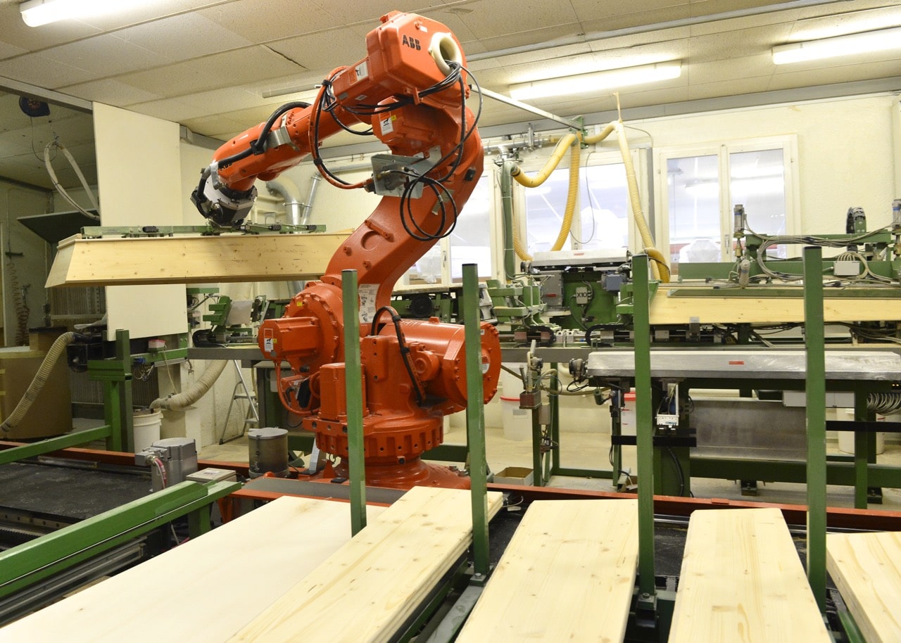Roboter in Sargfabrik Urs Gerber AG. (Foto: Bruno Torricelli)