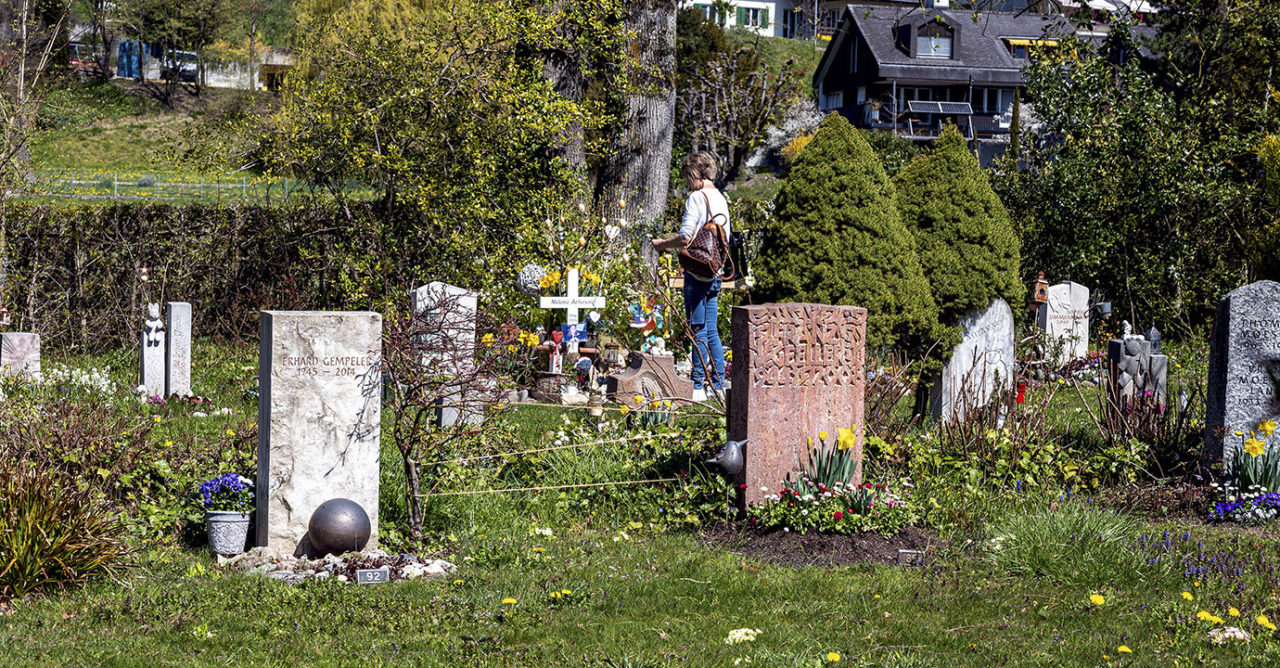 Corona-Seuche: Friedhof in Steffisburg BE