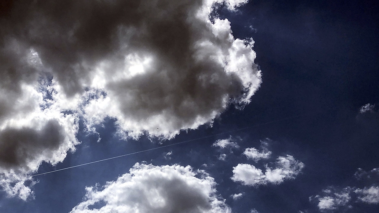 Corona-Freiheit: Himnmel über Bern.