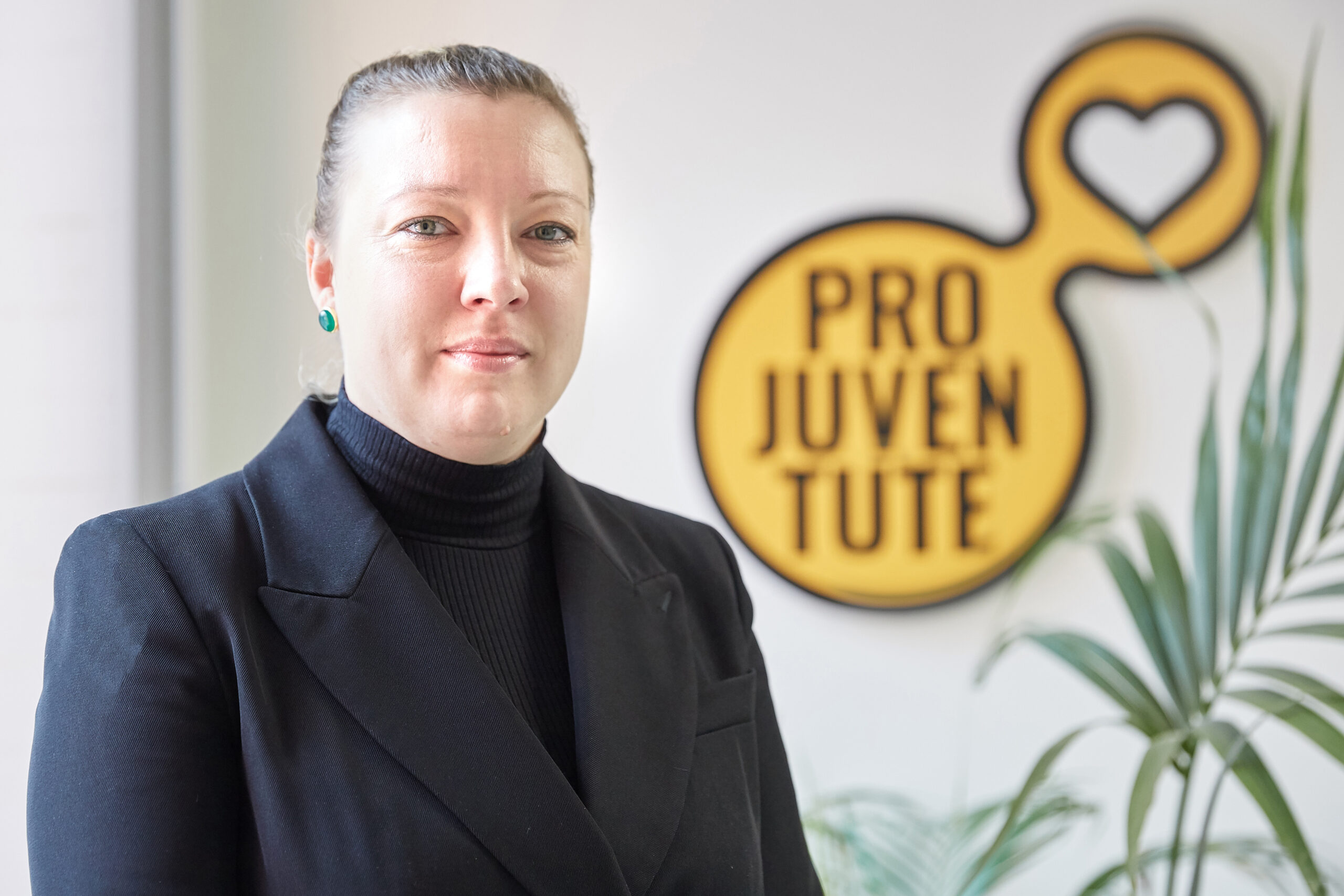 Anastassiya Korf, pro juventute