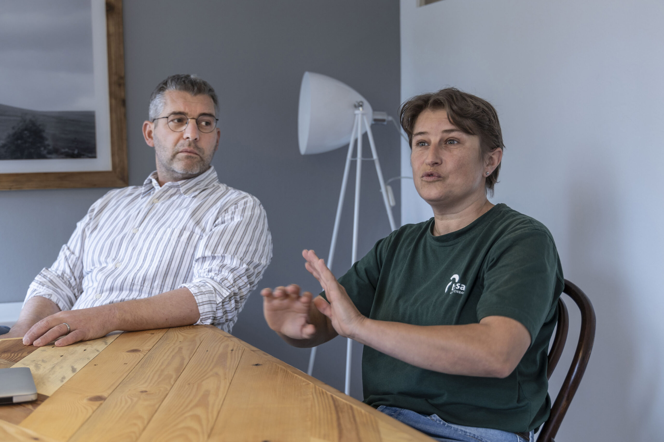 L'amministratore delegato di Tosam Marcel De Tomasi e la dipendente Manuela Hafner